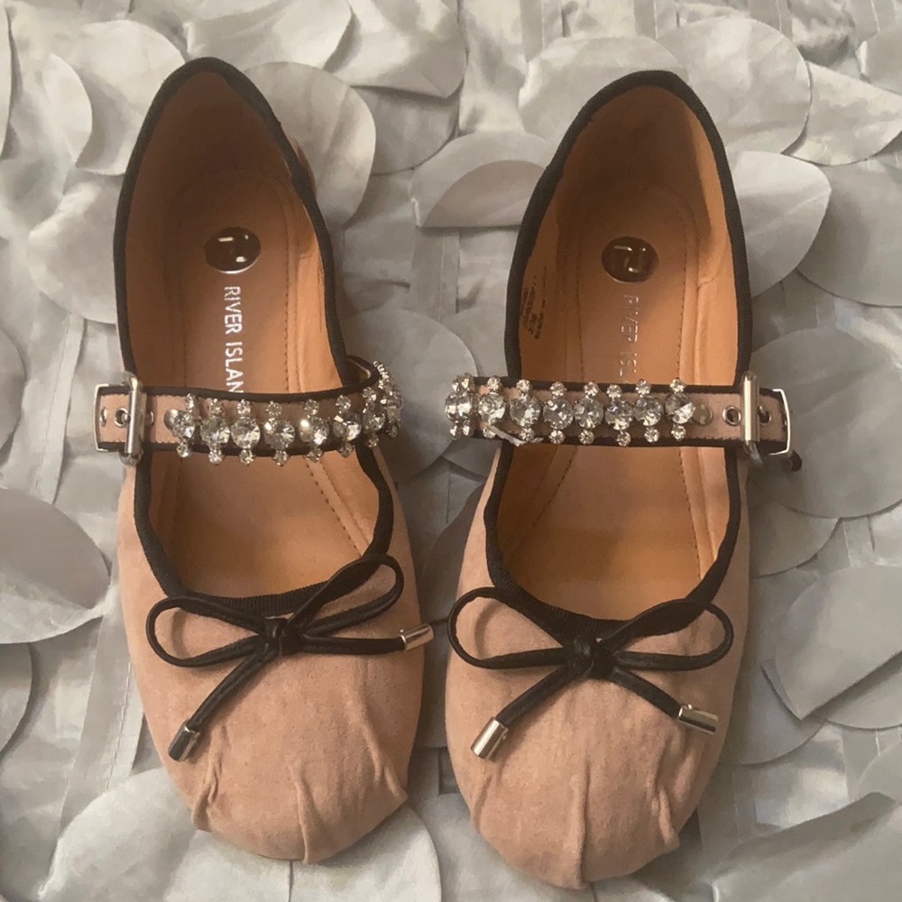 Brand new ballerina flats. With rhinestones Maryjane strap and buckles.
